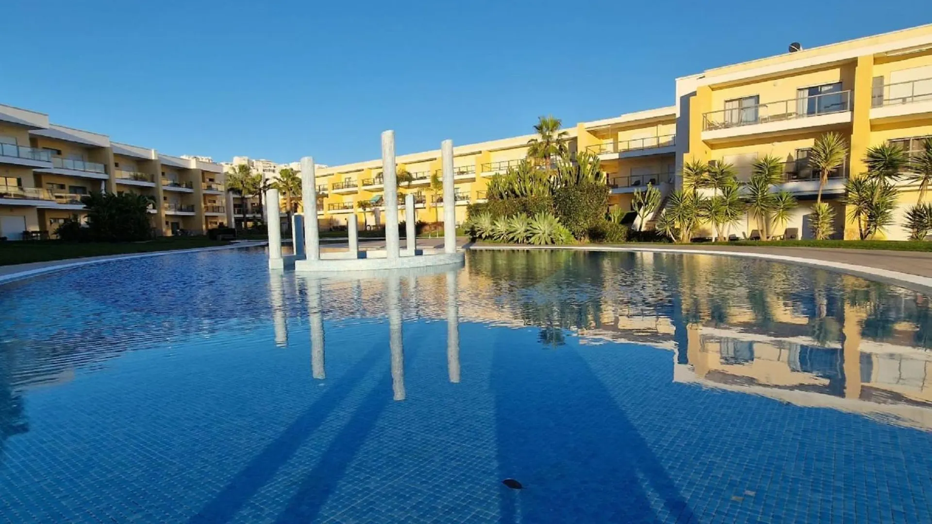 Apartment Jardins Marina T2 By Interhome Αλμπουφέιρα